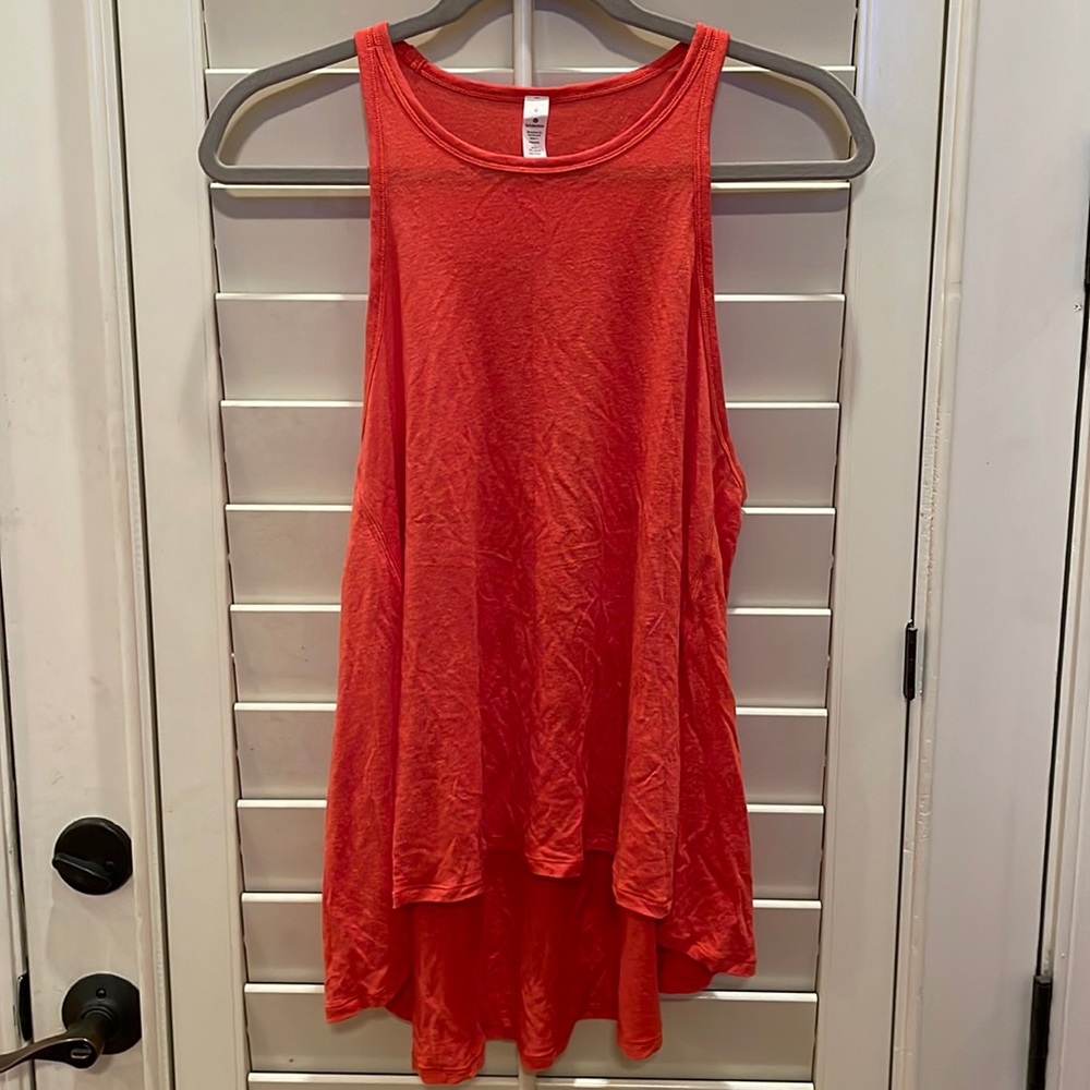 flowy lululemon tank